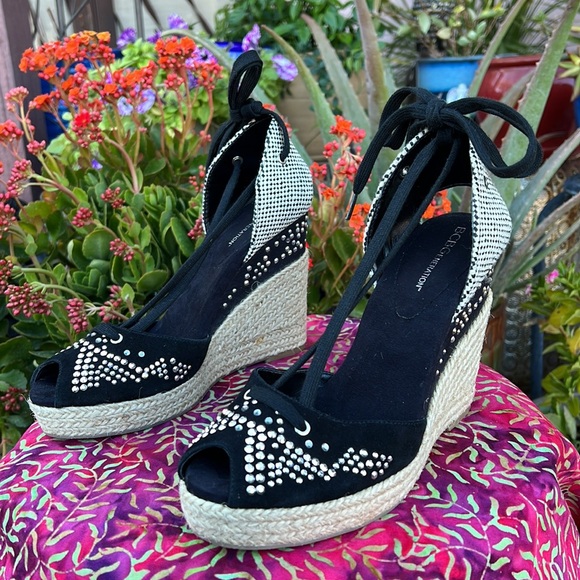 New BCBG Embellished Black Wedge Espadrille Sandals - Picture 10 of 17